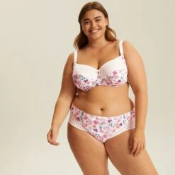 Shorty Ivoire Imprimé MARBELLA 9 Shorty Ivoire Imprimé MARBELLA -Bestform Lingerie BL07494 9A6 WEB 3 17f60a3e 4525 44d0 81d8 fee1c1e90306