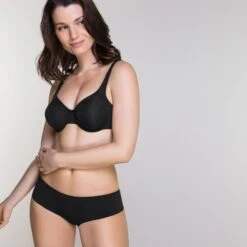 Slip Noir Livorne 9 Slip Noir Livorne -Bestform Lingerie CL02875 030 WEB 3 339834a2 0098 4c5a affe f9b8b19b1bc1